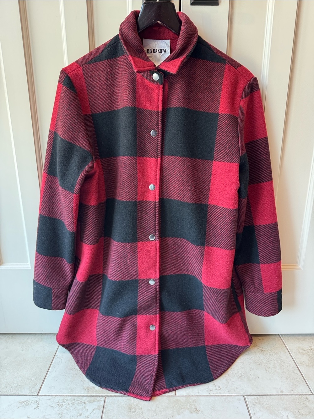 BB Dakota Red & Black Buffalo Plaid Button Coat M - LIKE NEW!